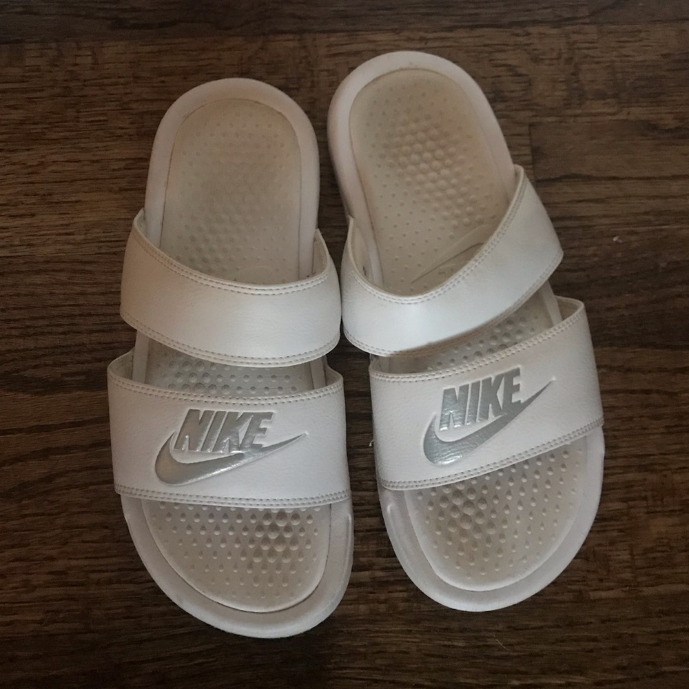 Nike Women’s Slides White